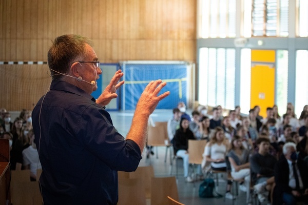 Expertengespräch mit Dr. Uwe Berndt anlässlich des Sebastiansfests Expertengespräch mit Dr. Uwe Berndt anlässlich des Sebastiansfests