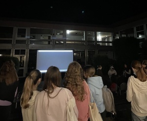 Open-Air-Kino im Innenhof